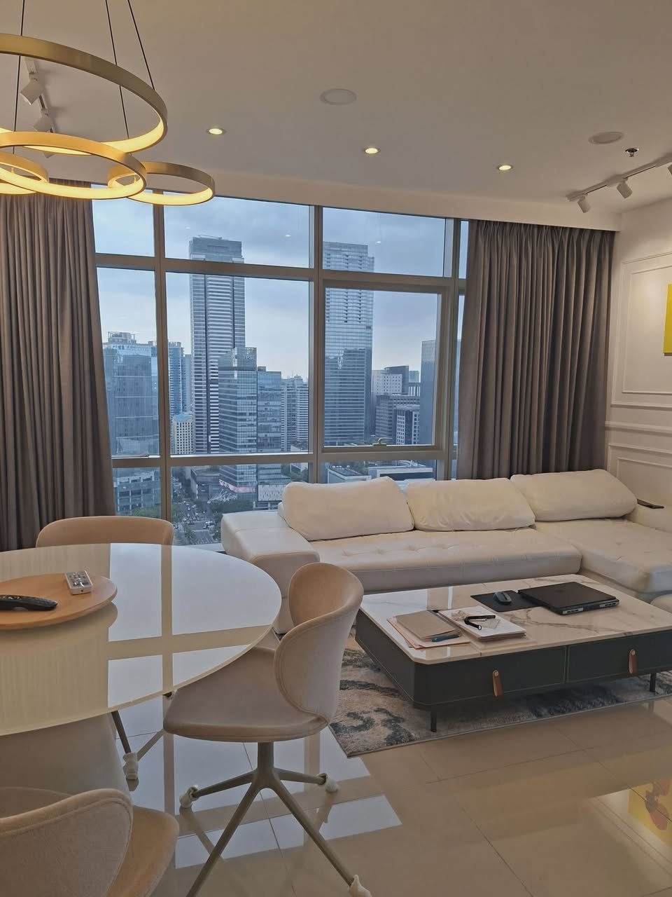 Unit 29, West Gallery Place, BGC, Taguig City