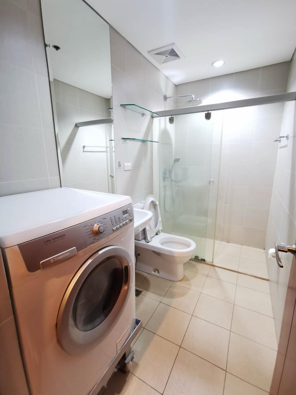 Unit 20, Eton Residences at Greenbelt San Lorenzo Tower, Legazpi Village, Makati City