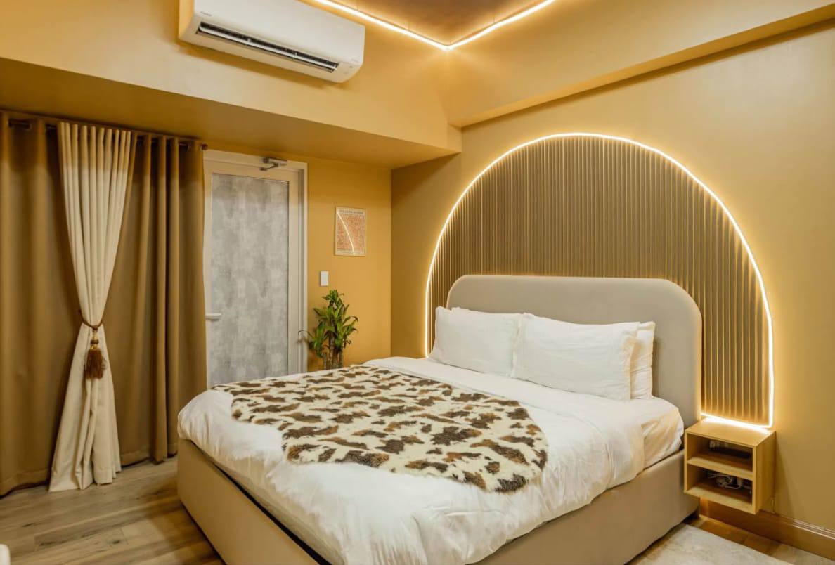 Unit 2, Park McKinley West Tower B, McKinley Hill, Taguig City