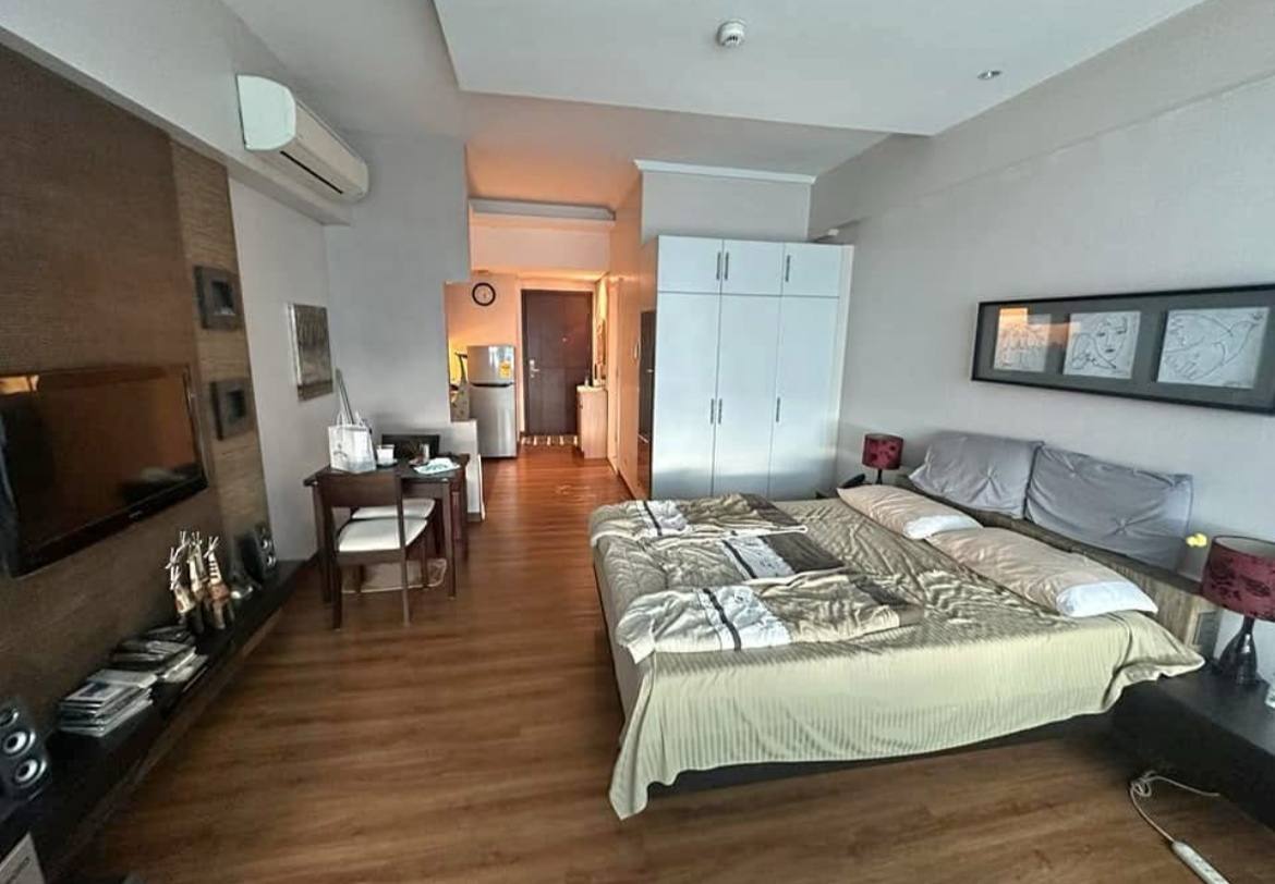Unit 40, The St. Francis Shangri-la Place, Ortigas Center, Mandaluyong City
